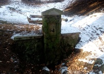 Studánka „Pod Hrádkem“ a Mufloní studánka