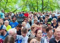 Na "Tajemství staré bambitky" na Hlínu