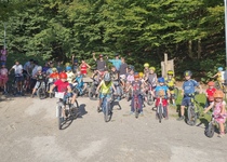 Sklaďák Cross Bike 2025