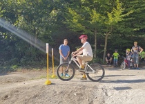 Sklaďák Cross Bike 2025