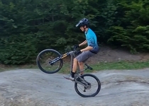 Sklaďák Cross Bike 2025