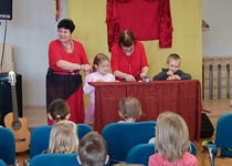 Pohádkové Loutkohraní s herečkami Kateřinou a Marcelou