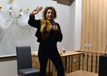 Adéla Elbel pobavila adamovské publikum...