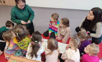 Procházka Adamovem ještě jednou, tentokrát pro Žabičky