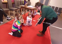 Procházka Adamovem ještě jednou, tentokrát pro Žabičky