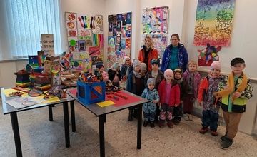 Skončil i Salonek 2026