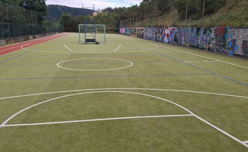 Uzavření školní hřiště na ul. Komenského - červen až srpen