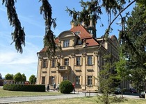 Pétanquový víkend – Hrochův Týnec a Starostovo koulení