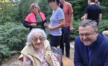 Setkání u naší Ptačí studánky