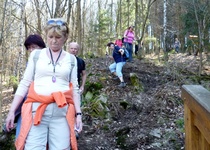 První jarní výšlap Jihomoravské oblasti KČT v Nedvědici ve fotografiích