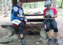 Cyklovýlet na závody motorových skútrů na Olšovci