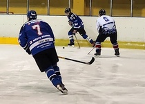 HC Veverská Bítýška - Spartak Adamov 7:1 (0:0, 3:0, 4:1)