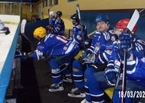 TJ Tatran Hrušky - Spartak Adamov 8:6 (3:0, 2:2, 3:4)