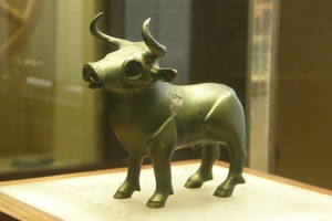 Bronzová kopie býčka nalezená v roce 1869 v Býčí skále